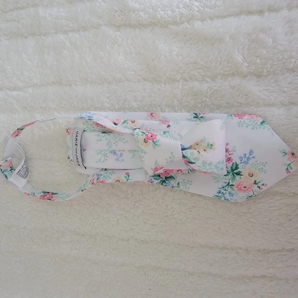 Jenny & Jack Floral Print White Tie
